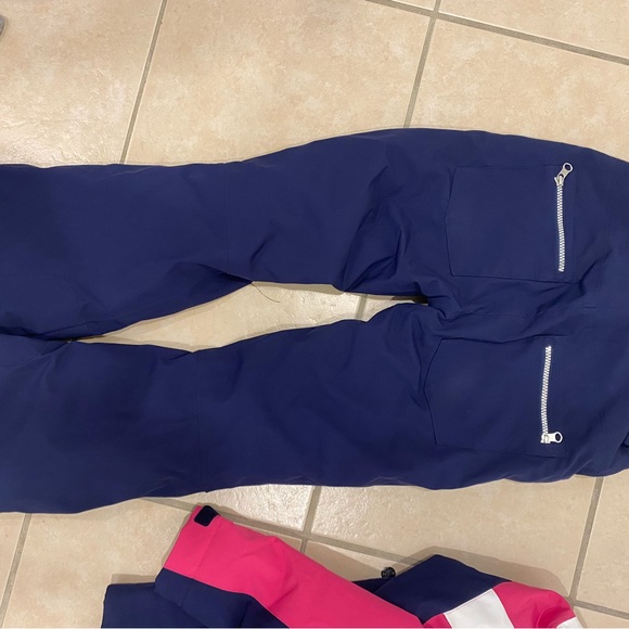 Descente Ski Suit - Picture 4 of 5